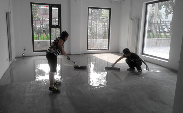 自流平水泥地面多少錢一平方?