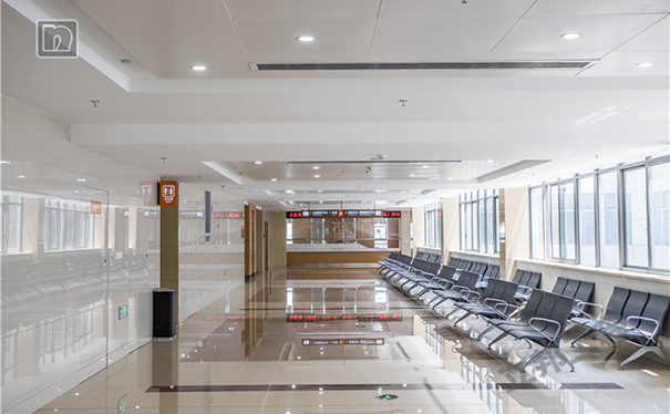 醫(yī)院墻面用的什么材料?